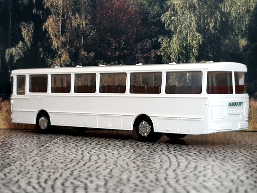 Autokraft weiss Fahrerseite